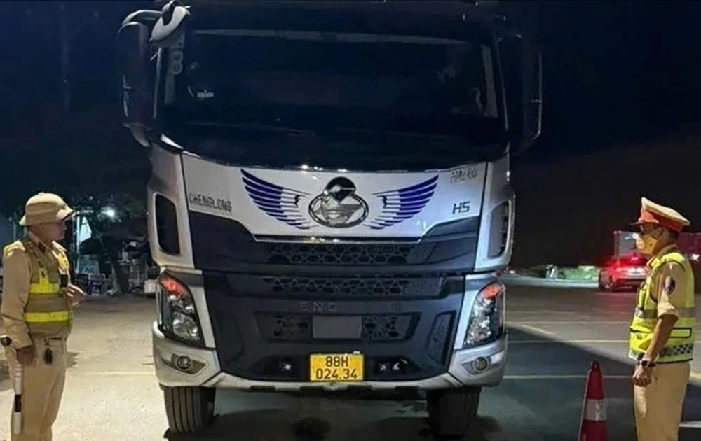 Phú Thọ phát hiện 10 vụ chở hàng cấm, hàng giả trong tháng 11