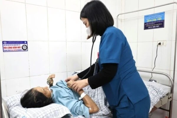 Chủ quan với vết thương nhỏ, bệnh nhân mắc uốn ván toàn thân tại Phú Thọ