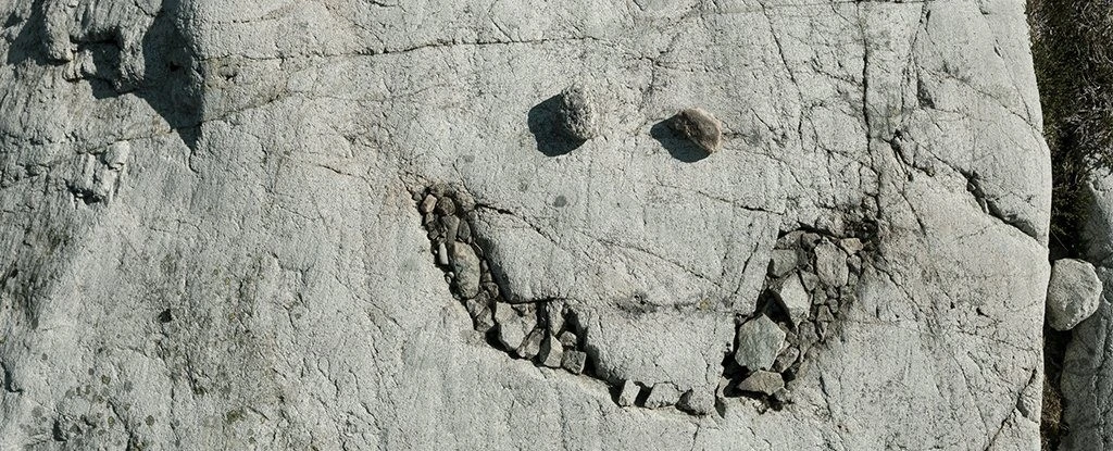 Người nhìn thấy khuôn mặt trong đồ vật quen thuộc: bí ẩn của não bộ