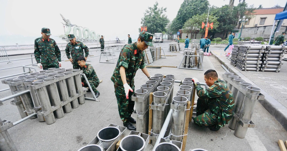 Cận cảnh các trận địa pháo hoa ở Hà Nội chào năm mới 2026