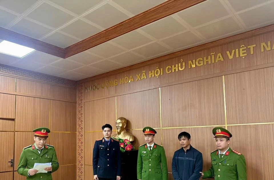 Lộ quy trình sản xuất nước giải khát giả bán cho người dân vùng cao