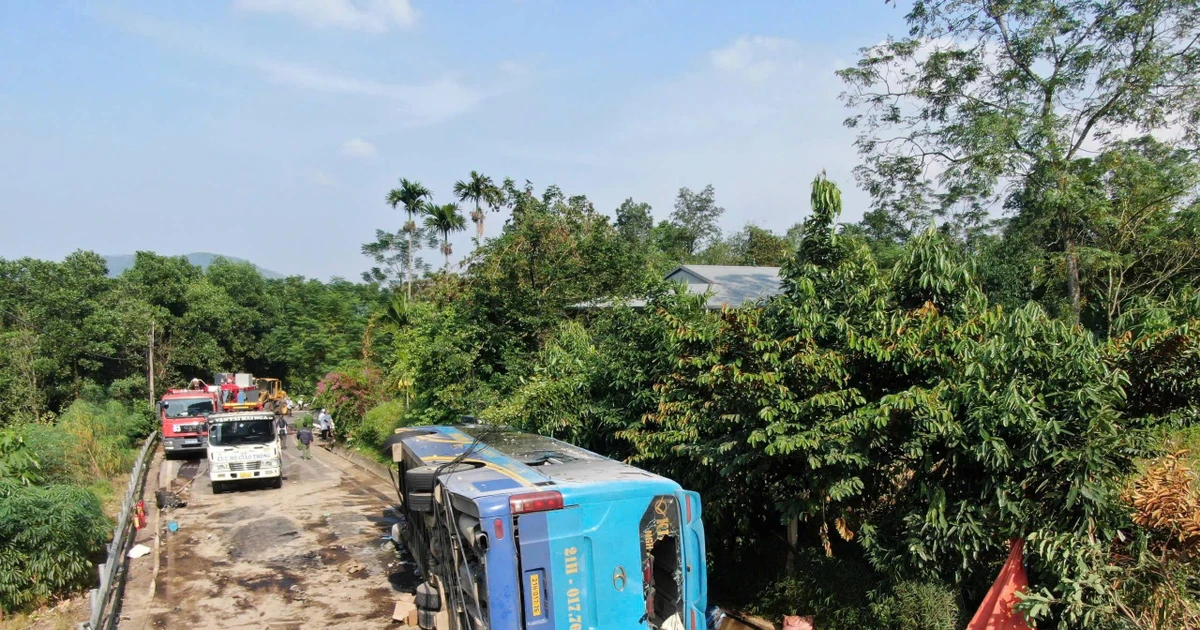 Thông tin mới về vụ lật xe khách 3 người chết, 5 người bị thương