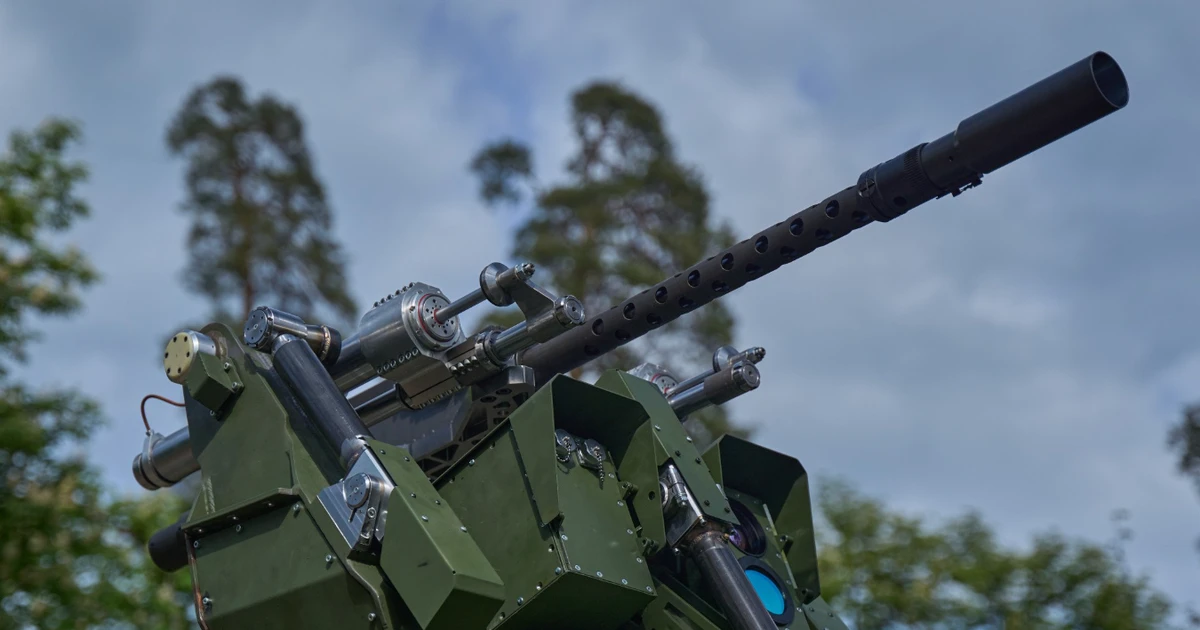 Ukraine triển khai tháp pháo phòng không dẫn đường bằng AI