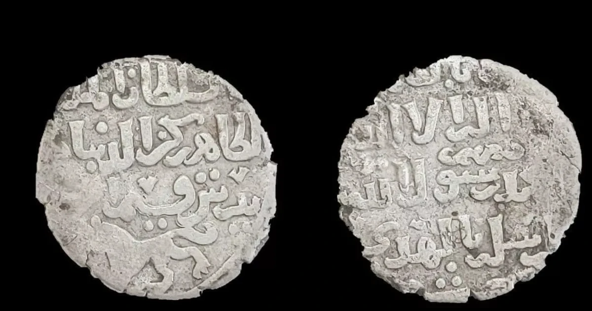 Khám phá kho tiền quý giá trong di tích cổ tại Esna, Ai Cập