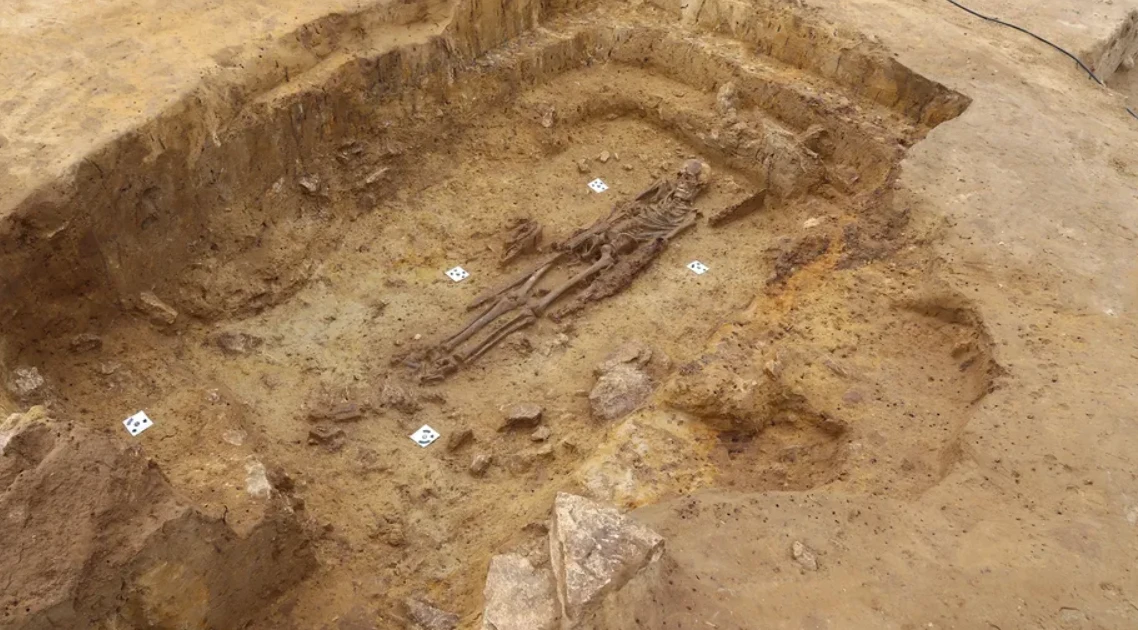 Ngôi mộ cổ từ thế kỷ 10 hé lộ bí ẩn về chiến binh Hungary cổ đại