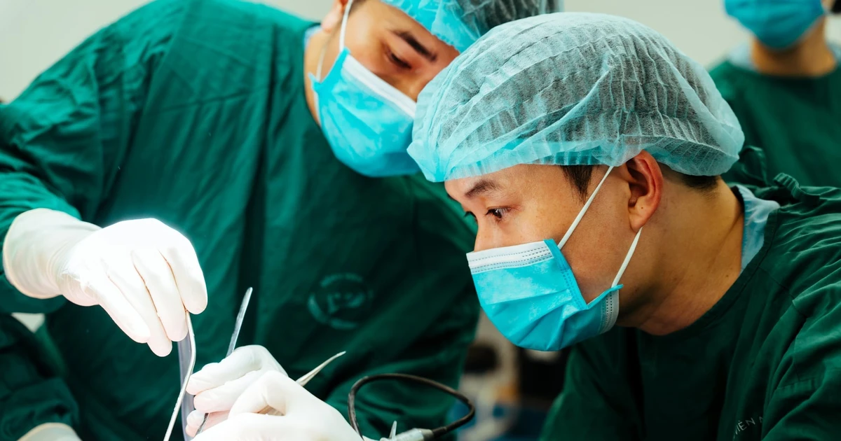 Phẫu thuật tạo hình sọ mặt cho bé gái mắc dị tật bẩm sinh tại Hà Nội