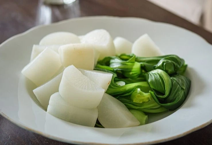 Lợi ích sức khỏe không ngờ từ củ cải trắng