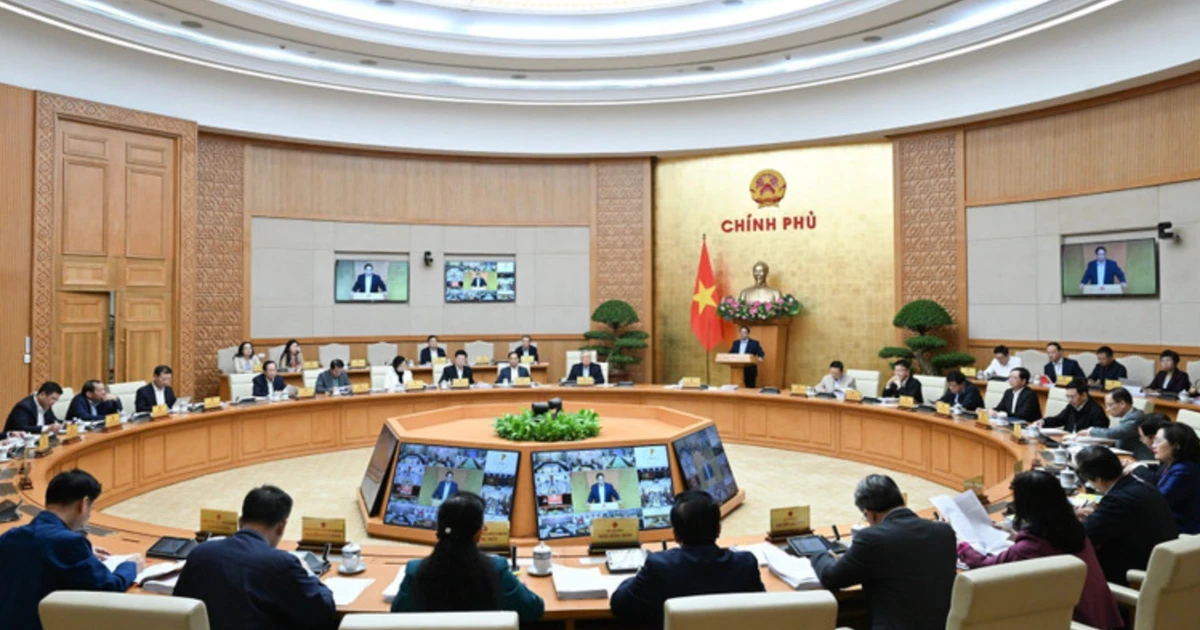 Chính phủ họp báo tháng 10/2025 Nỗ lực vượt khó thúc đẩy phát triển