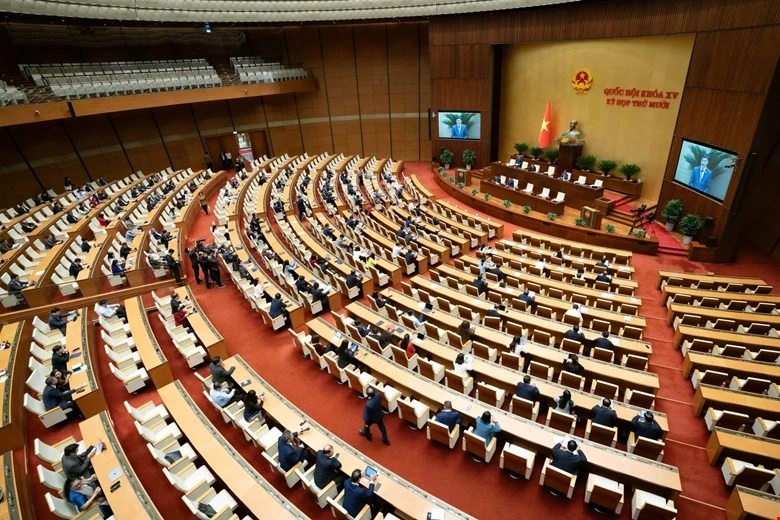 Phân cấp địa phương duyệt phát hành trái phiếu