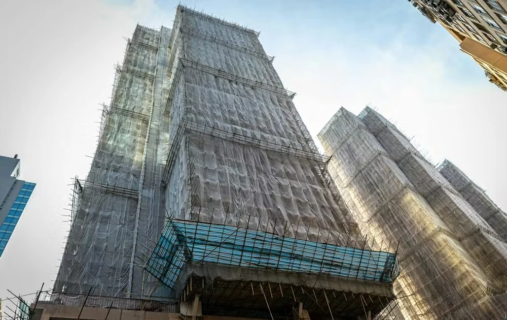 Vì sao tre được sử dụng làm giàn giáo ở Hong Kong?