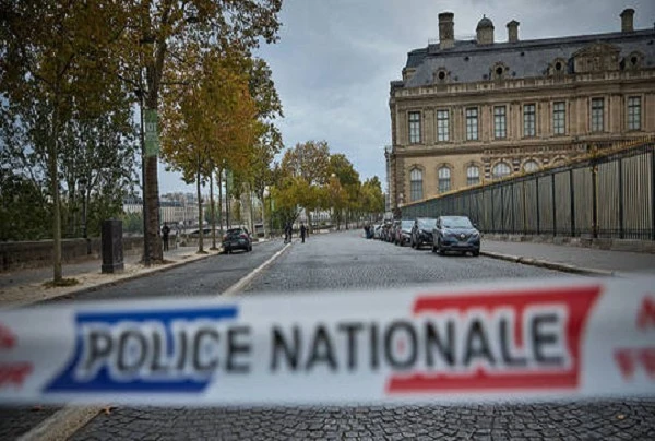 Tình tiết mới gây sốc trong vụ trộm tại Bảo tàng Louvre