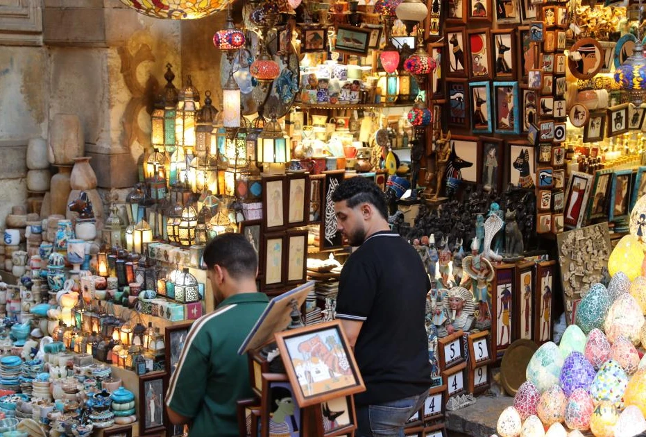 Cảnh nhộn nhịp tại khu chợ cổ nổi tiếng Ai Cập