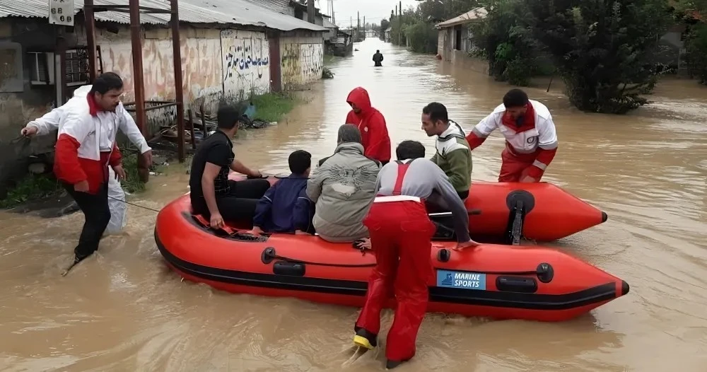 Bão lũ khiến nhiều người thiệt mạng, mất tích ở Iran