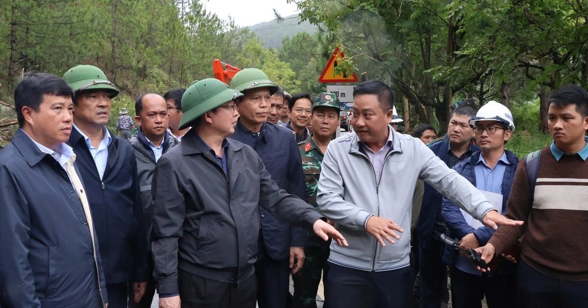 Phó Thủ tướng Hồ Quốc Dũng kiểm tra sạt lở đèo Prenn, đèo Mimosa tại Lâm Đồng
