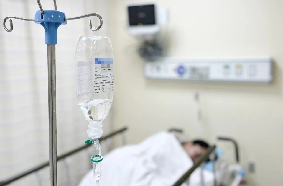 Bệnh viện ở TP HCM điều trị hàng loạt ca nghi ngộ độc thực phẩm do ăn bánh mì