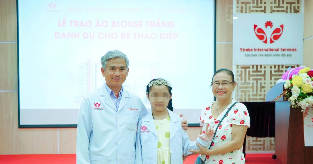 Bé gái có mạch máu não dị dạng cực kỳ hiếm gặp được cứu sống ngoạn mục