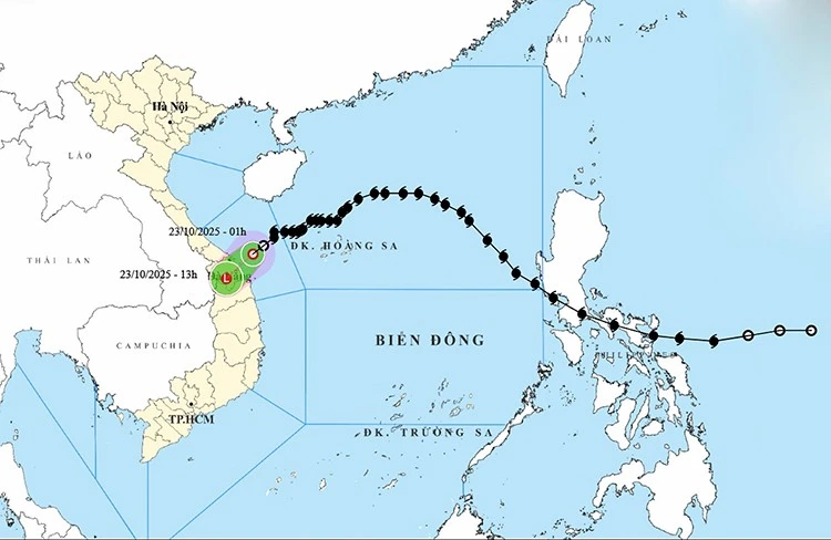 Thời tiết ngày 23/10: Bão số 12 suy yếu, mưa lớn ở miền Trung