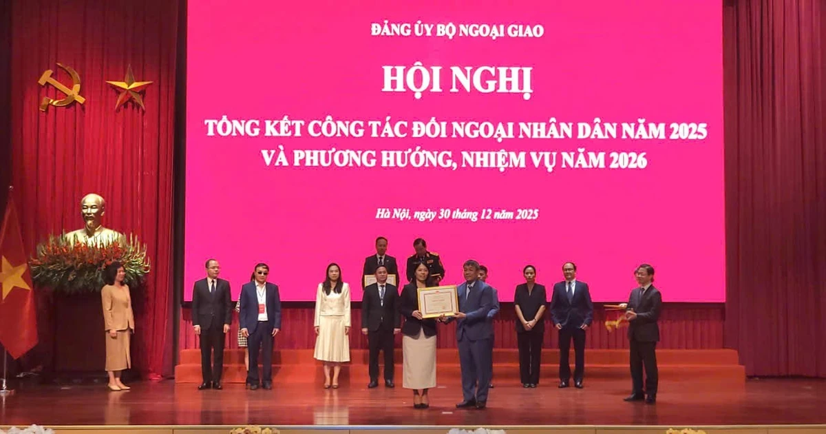 VUSTA nhận Bằng khen của Bộ Ngoại giao vì những đóng góp trong công tác đối ngoại nhân dân 2025