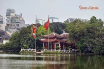 Khám phá lịch sử và kiến trúc độc đáo của đền Ngọc Sơn