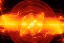 Lần đầu tiên tàu vũ trụ chụp được ảnh cực nam của Mặt trời