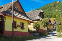 Vlkolínec: Ngôi làng gỗ cổ tích giữa thiên nhiên Slovakia