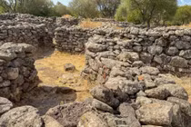 Khám phá công trình tiền sử kỳ vĩ trên đảo Sardinia