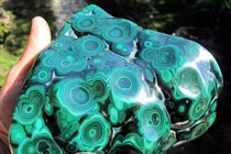 Tận mục khoáng vật xanh ngọc tuyệt đẹp gắn liền tín ngưỡng cổ