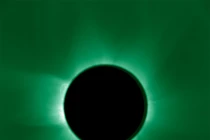 Ngắm nhật thực nhân tạo đầu tiên trong lịch sử 