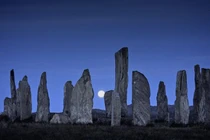 Khảo cổ học rúng động vì vòng tròn đá Scotland kỳ bí vượt Stonehenge