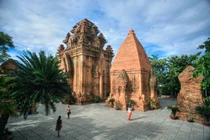 Di tích quốc gia đặc biệt tháp Bà Ponagar 
