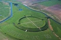 Độc đao các thành lũy vòng tròn Viking ở Đan Mạch