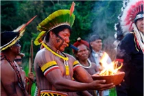 Tộc người 'đến từ lỗ hổng trên mặt đất' sở hữu tri thức lạ