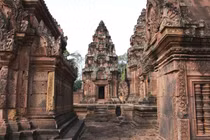 Ngôi đền cổ bí hiểm mệnh danh 'viên ngọc nghệ thuật Khmer'