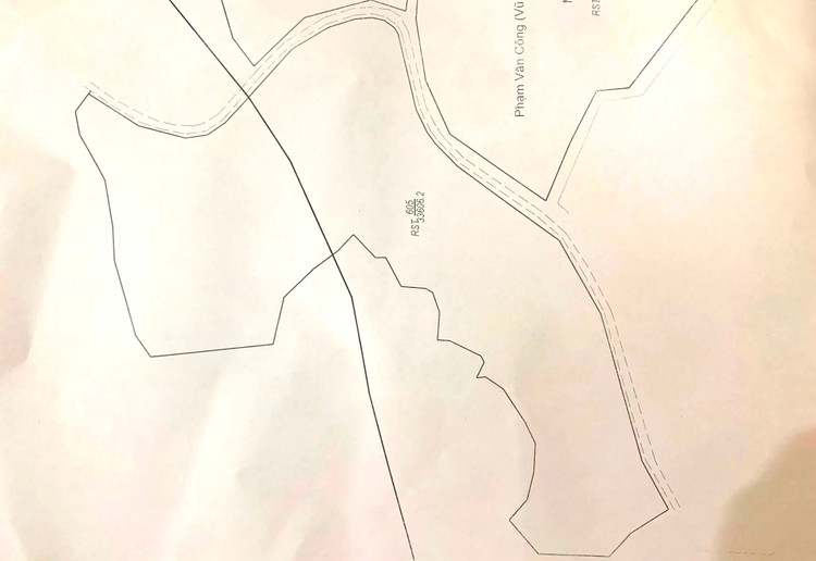 Theo bản đồ thể hiện gia đình ông Phạm Văn Vũ được nhà nước cấp 33606.2m2 đất rừng sản xuất.