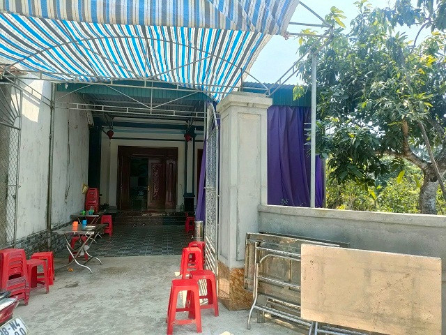 Ngôi nhà của vợ chồng Lê Anh Sơn sống chung cùng bố mẹ đẻ.