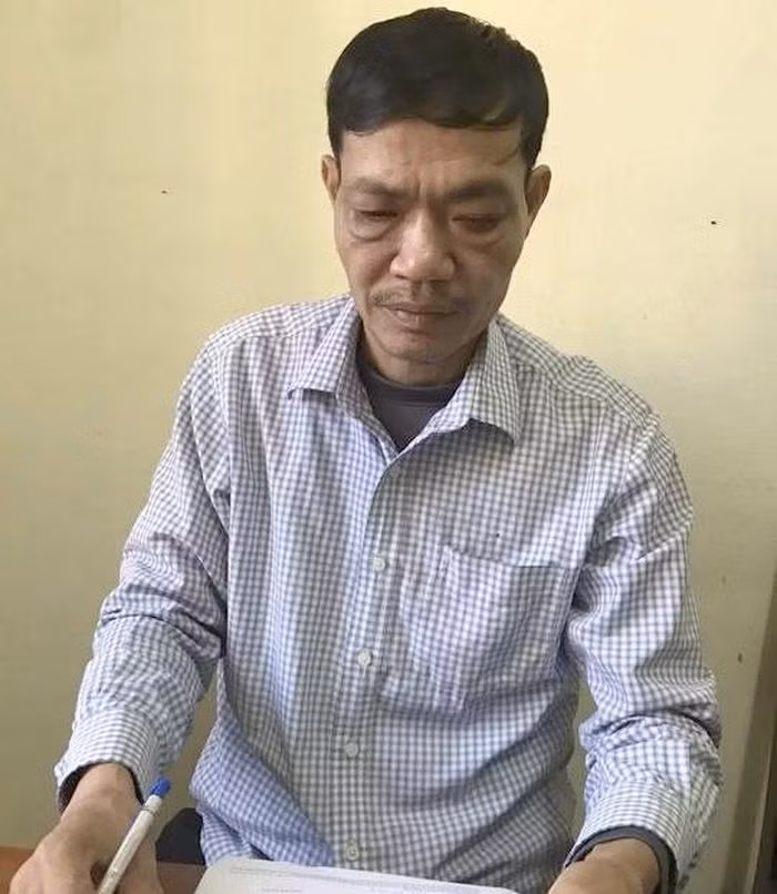 Bị can Trần Văn Song tại Cơ quan CSĐT.