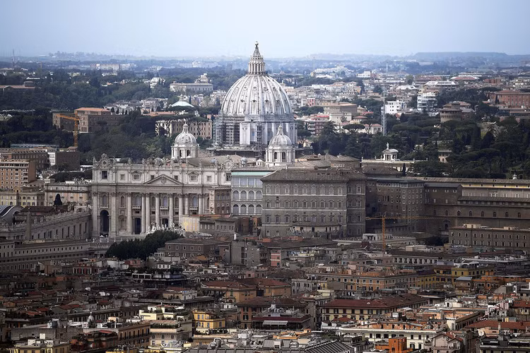 Sung sot truoc su hoanh trang cua nha tho lon nhat the gioi-Hinh-4