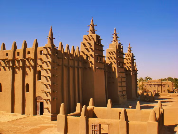 Can canh cong trinh bang bun dat co xua ky vi nhat the gioi-Hinh-3