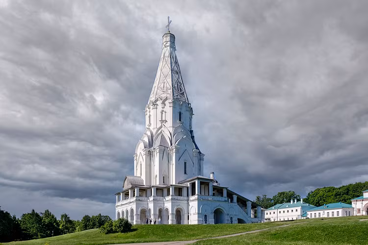 Can canh kiet tac nha tho trang noi tieng the gioi cua nuoc Nga