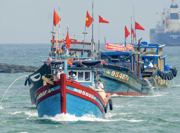 Quảng Bình chi 24 tỷ đồng hỗ trợ ngư dân vươn khơi bám biển.