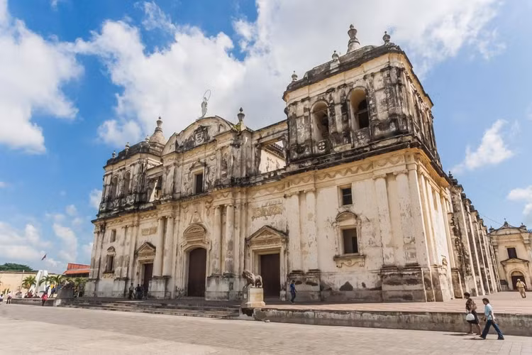 Kien truc ky la cua nha tho co noi tieng nhat Trung My-Hinh-4