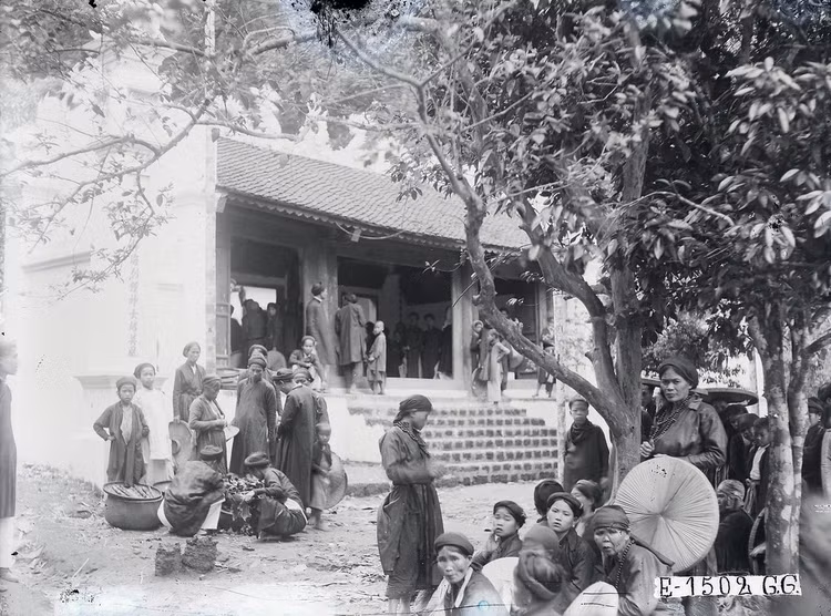 Hinh anh hiem co ve le hoi den Hung mot the ky truoc-Hinh-6