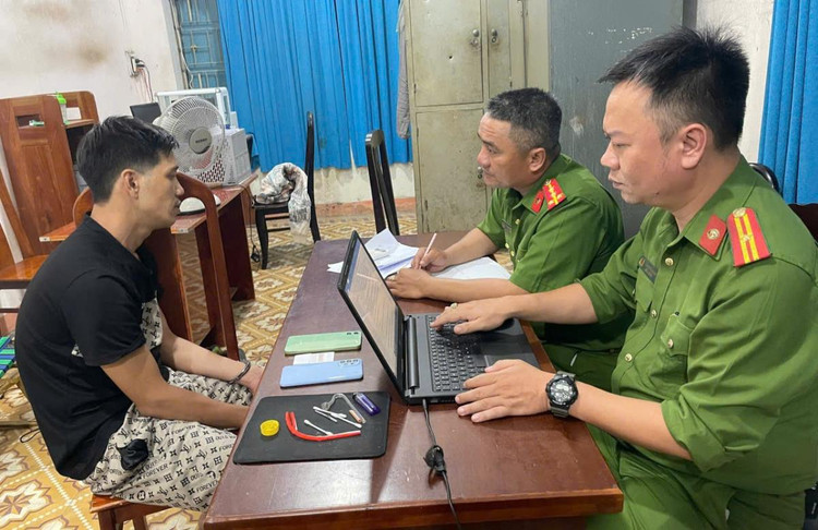 Bat “dao chich” chuyen trom tai san trong benh vien o Da Nang