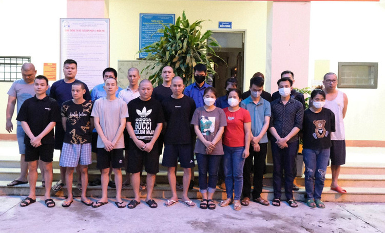 Các đối tượng bị Cơ quan CSĐT Công an TP Hà Tĩnh bắt giữ.