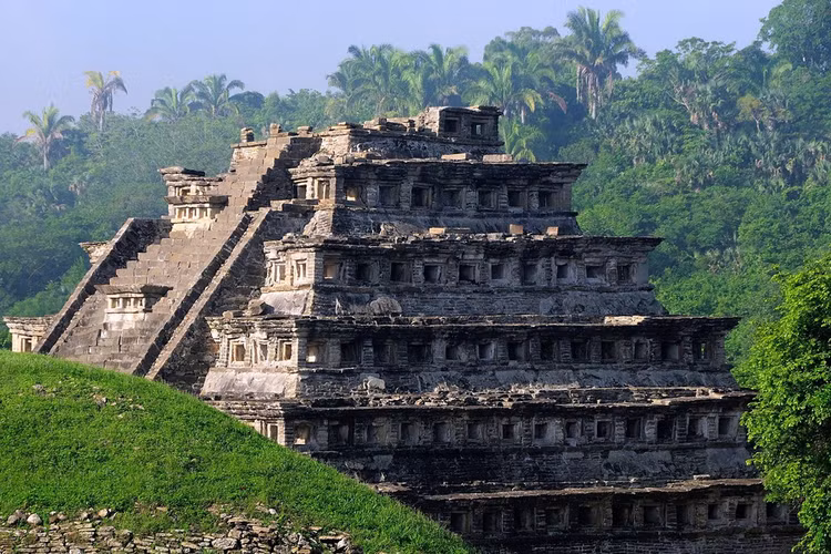 Soi tung ngoc ngach kim tu thap to ong duy nhat tren the gioi-Hinh-6