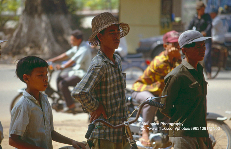 Anh kho quen ve cuoc song o thu do Campuchia ba thap nien truoc-Hinh-10