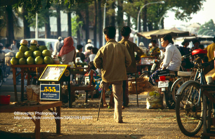 Anh kho quen ve cuoc song o thu do Campuchia ba thap nien truoc-Hinh-3