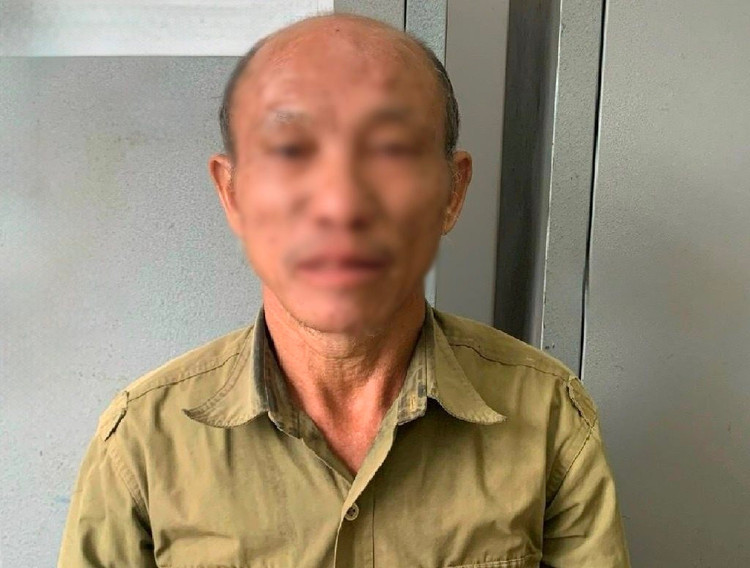 Đối tượng Vừ Nênh Chư tại cơ quan điều tra.