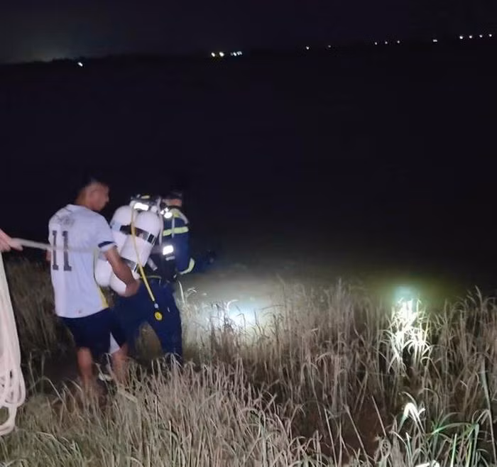 Lực lượng chức năng đang tiến hành tìm kiếm nạn nhân.