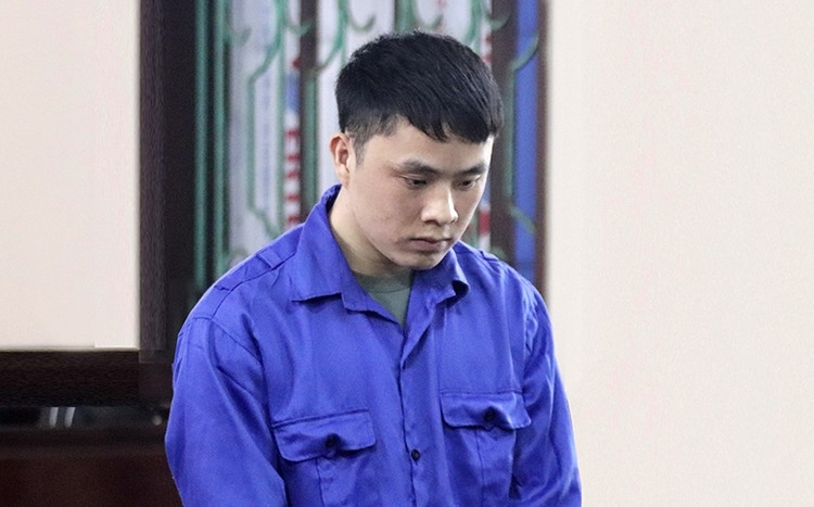 Bị cáo Xềnh Vừ tại phiên toà.